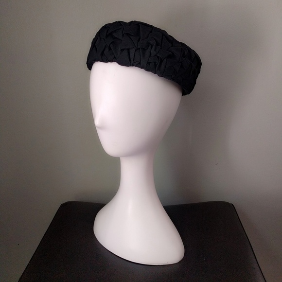 Vintage Pintucked Textured Black Pillbox Hat main image 4